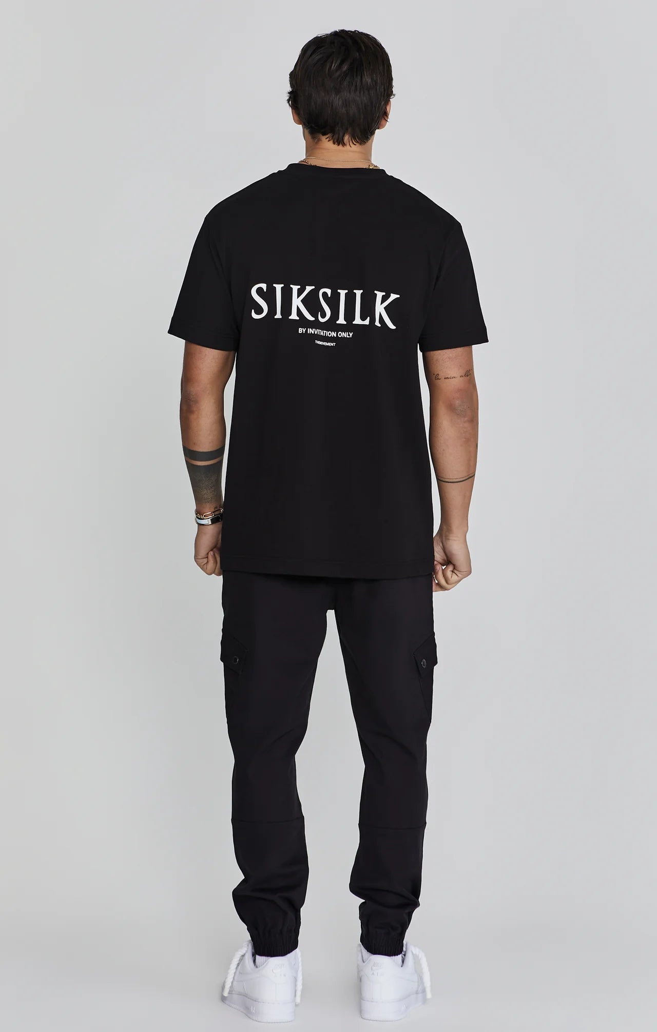 Pantalones tipo cargo negros